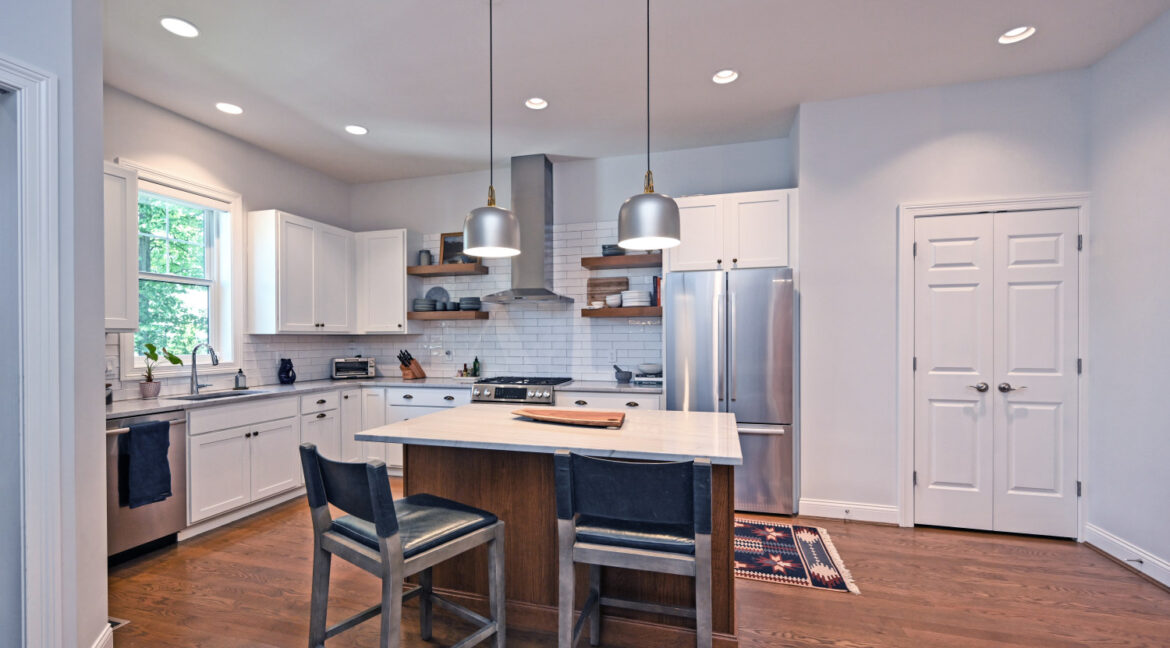 1620MerrimacSt_16