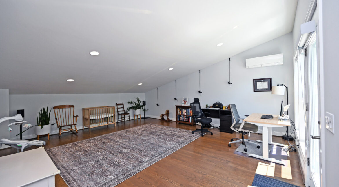 1620MerrimacSt_38