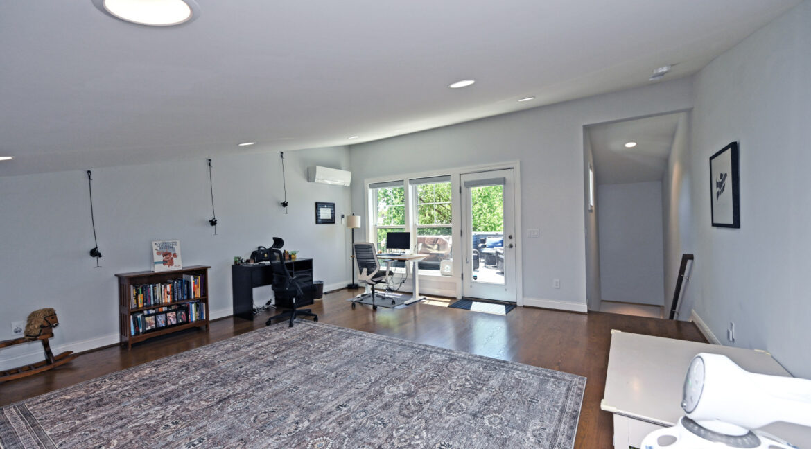 1620MerrimacSt_39