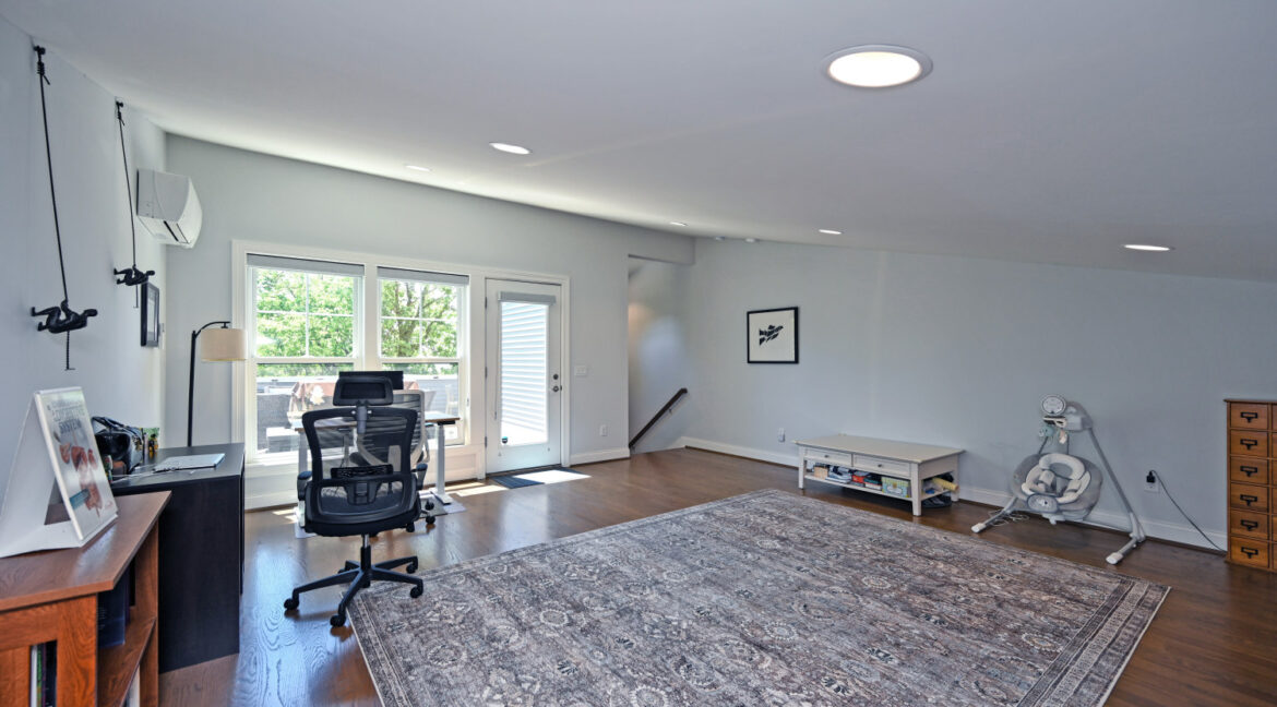 1620MerrimacSt_40