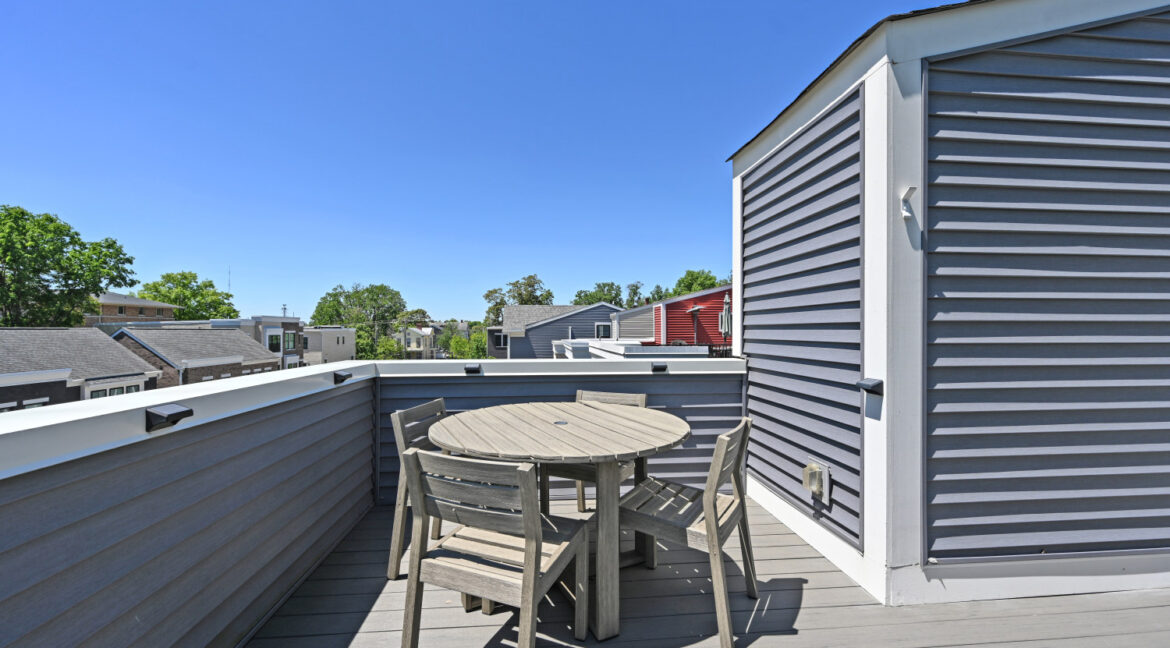 1620MerrimacSt_43