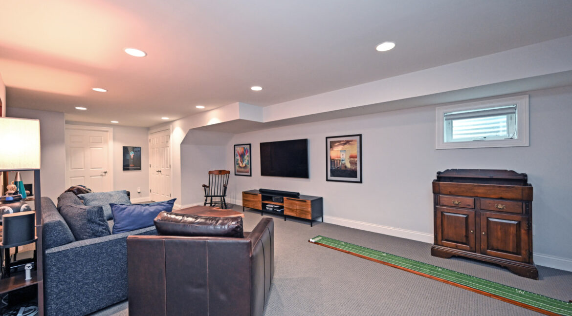 1620MerrimacSt_47
