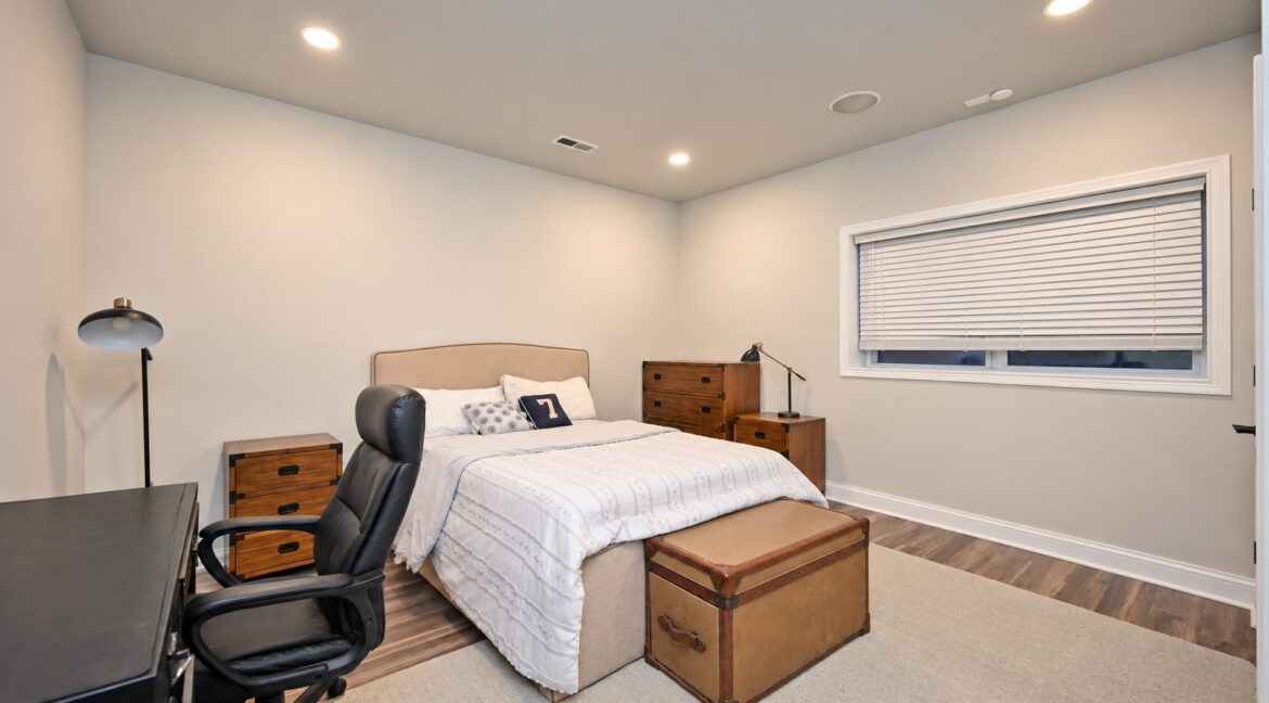 8663HamptonBayPl_92